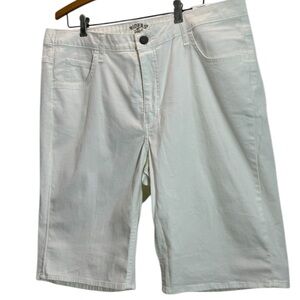 Riders by Lee White Denim White long Shorts Zip up Casual wear all season